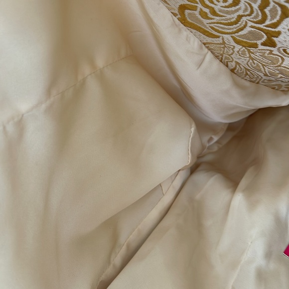 Barbie x Unique Vintage Evening Splendour Brocade Coat w/Faux Fur NWT - Picture 3 of 15